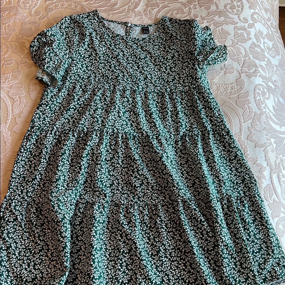 SHEIN Green Floral Kids Dress